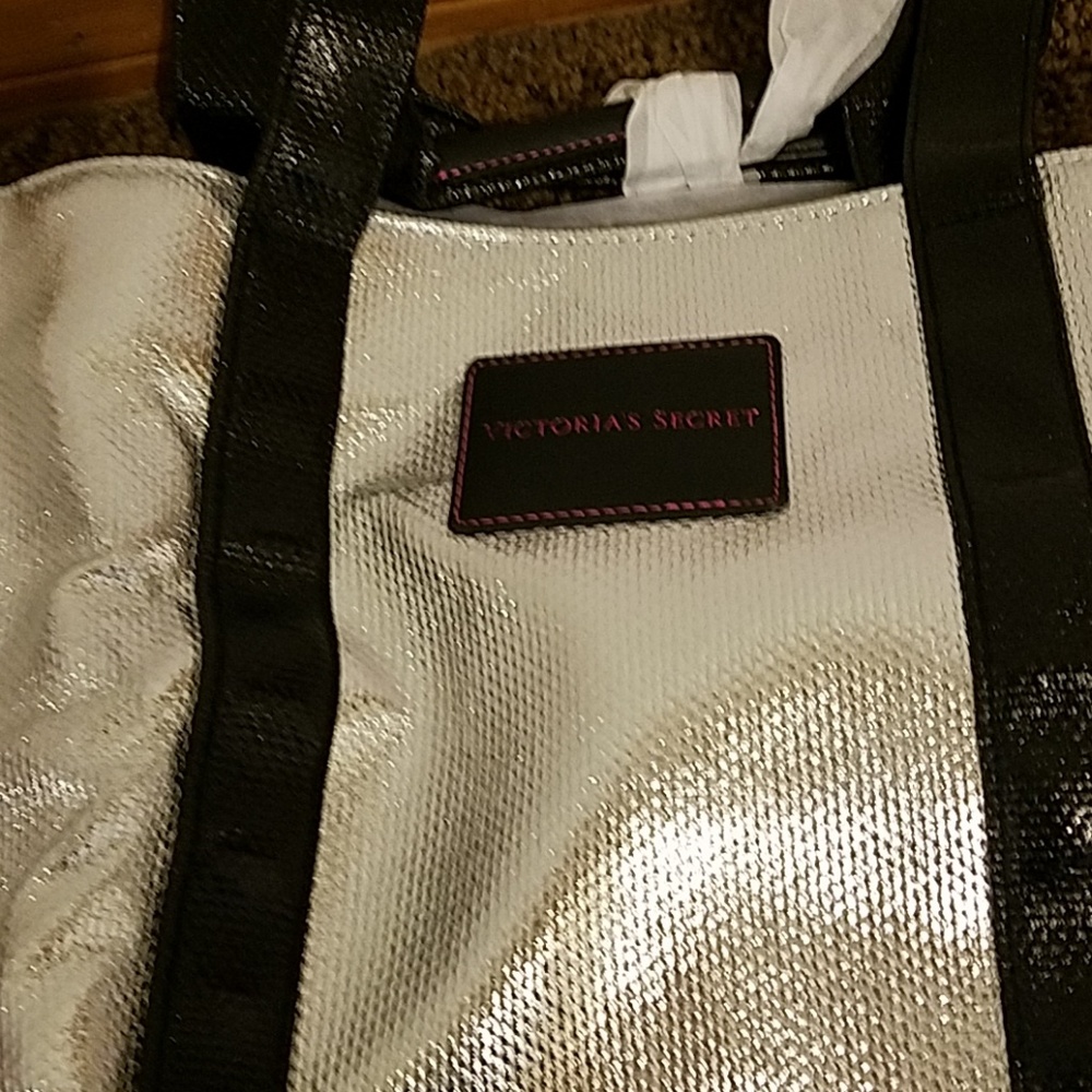 Tote - Picture 2 of 2